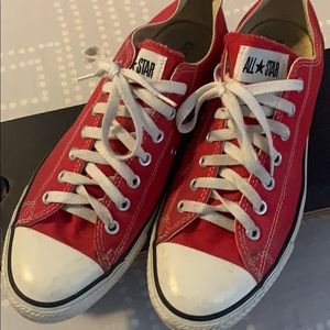 Chuck Taylor converse